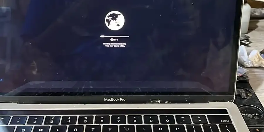 Service MacBook Air Stuck on “Installing Software Update”
